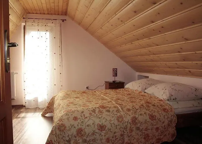 Gosciniec U Obrochtow * זקופאנה